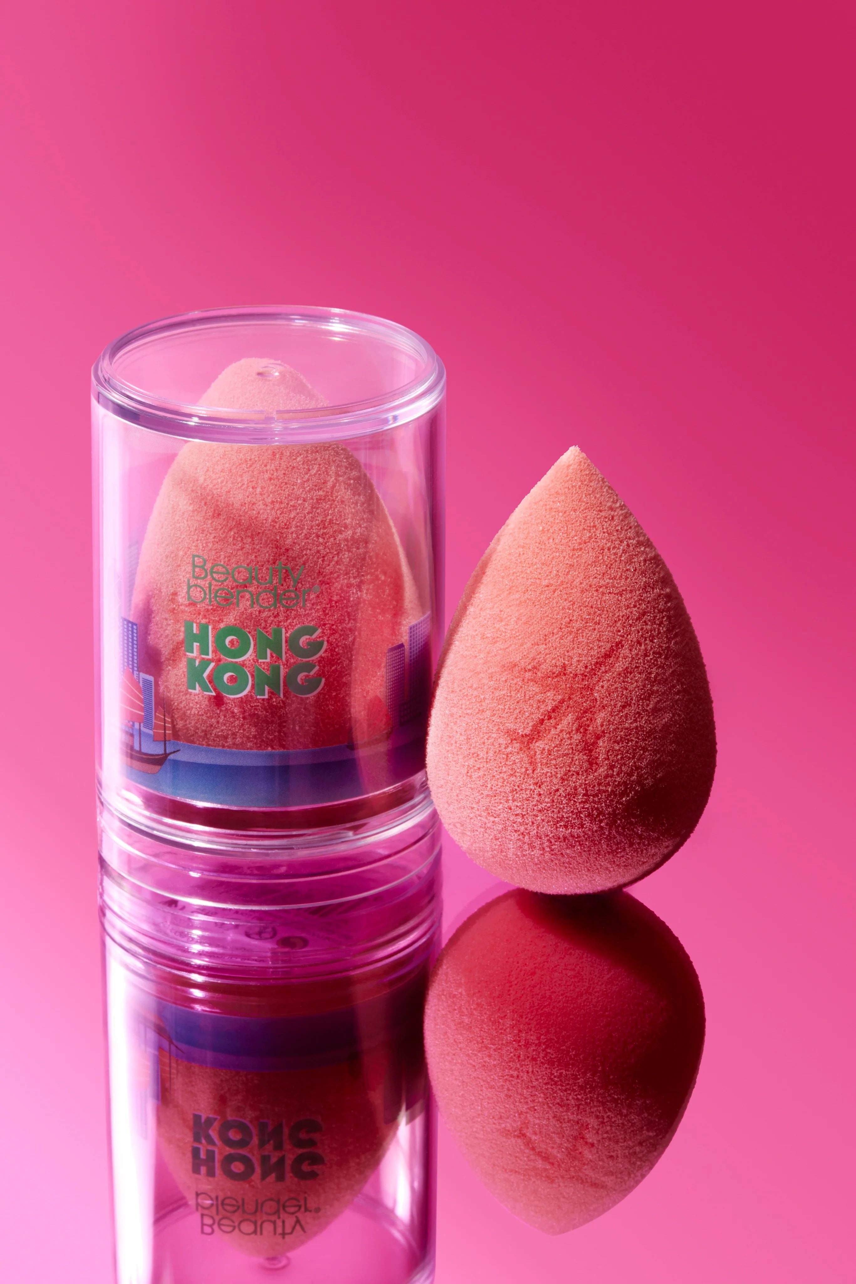 Beautyblender® Hong Kong Makeup Sponge - Image 3